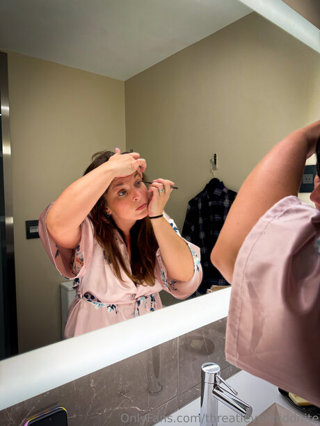 Threatlevelmiddnite perfekte schöne galerien