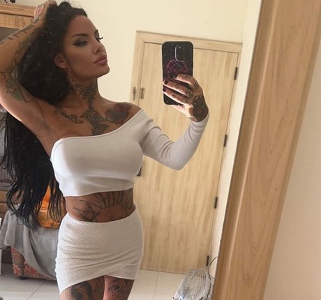 Inkedup doll erotische perfekte galerien