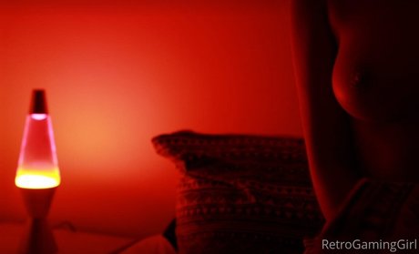 RetroGamingGirl heiße bilder