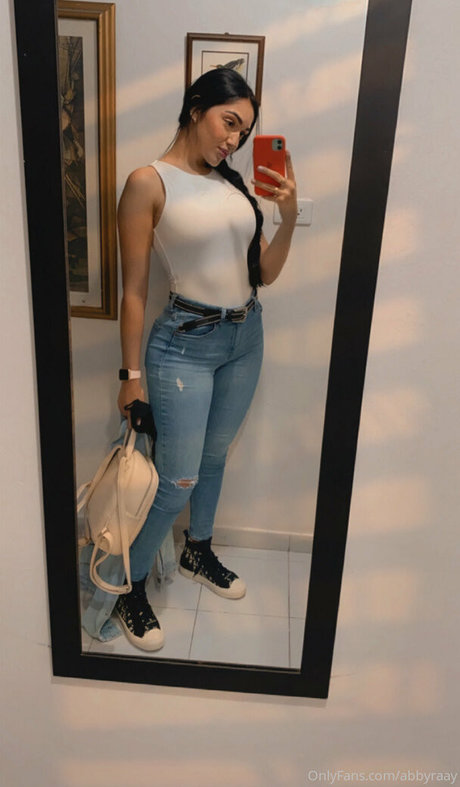 naugthyabb1 model pornografische bilder