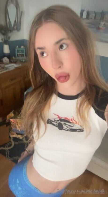 hängende titten onlyfans hübsche kunst bild