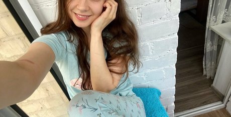 Jeki Carrey nackte pornostar galerien