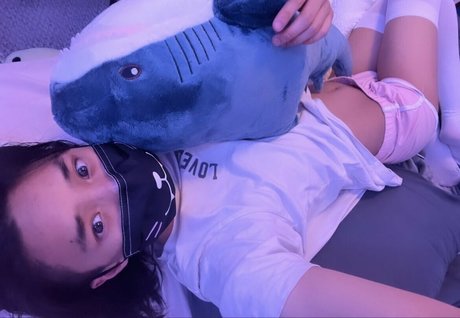 Izza Femboy pornostar nette galerien