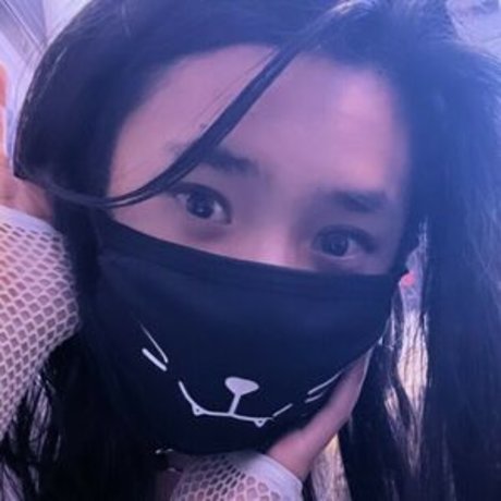 Izza Femboy pornostar kunst fotos