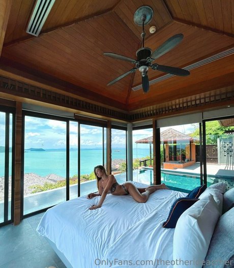 theotherideaofher heiße top fotos