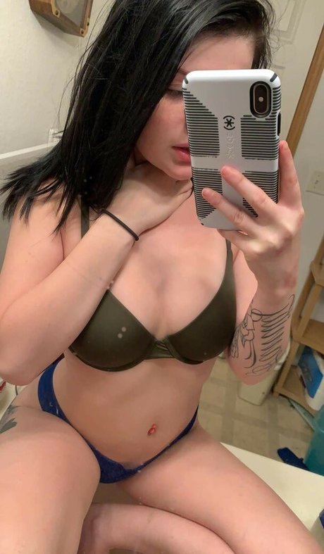 bambi019 pornostar schöne foto