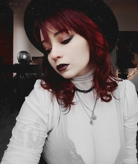 Necronya perfekte schöne galerie