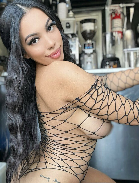 Coffeewlayaa kunst nackt galerien