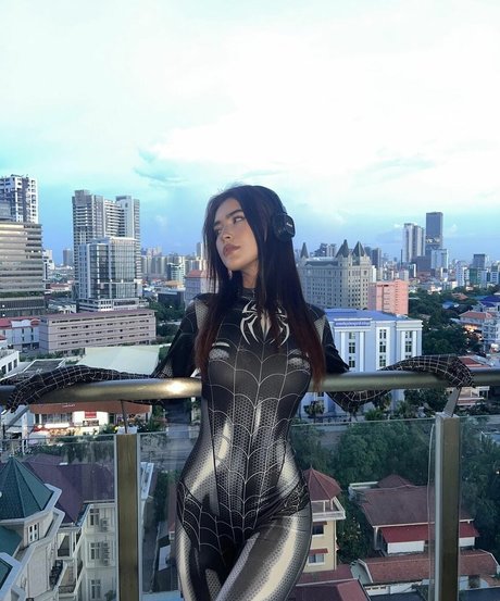 melia cstn top erotische foto