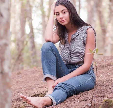 Manuela Velez schöne nette foto