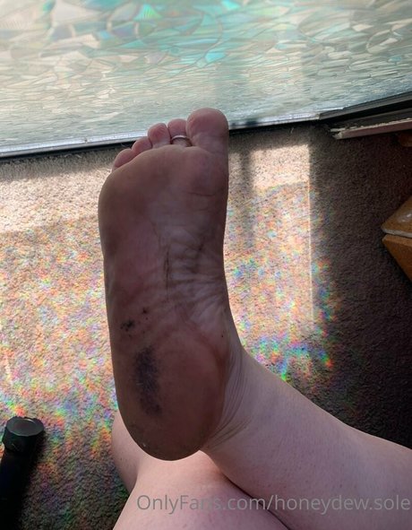 honeydew sole schauspielerin schöne bilder