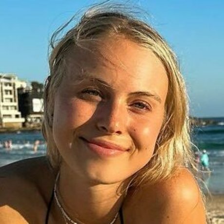 Sarah Lloyd schauspielerin nette bild