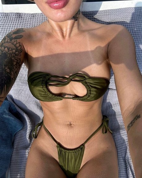 Arinawhynot schauspielerin nette galerie