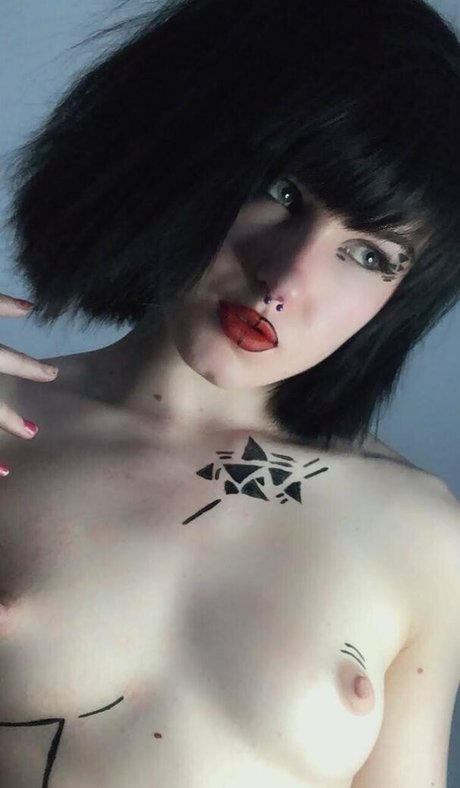 lyraluv nackt kunst foto