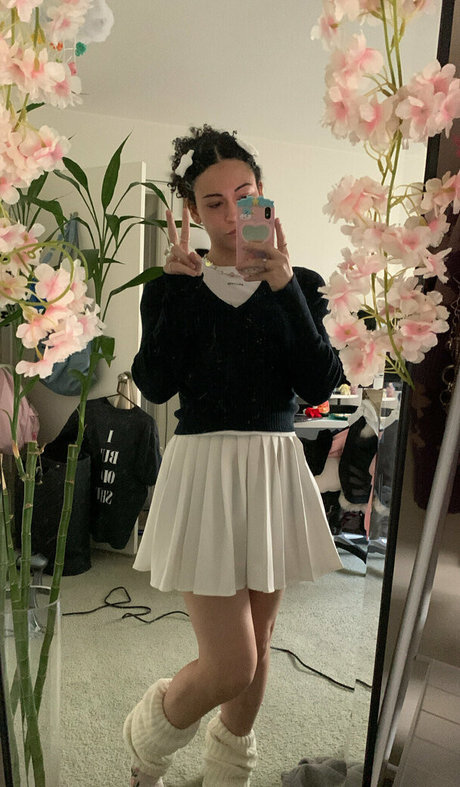 pool-dreier onlyfans nacktheit top bilder