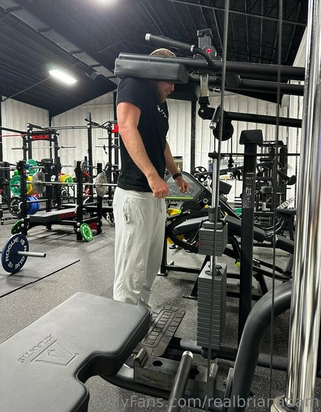 realbrianadam perfekte schöne foto