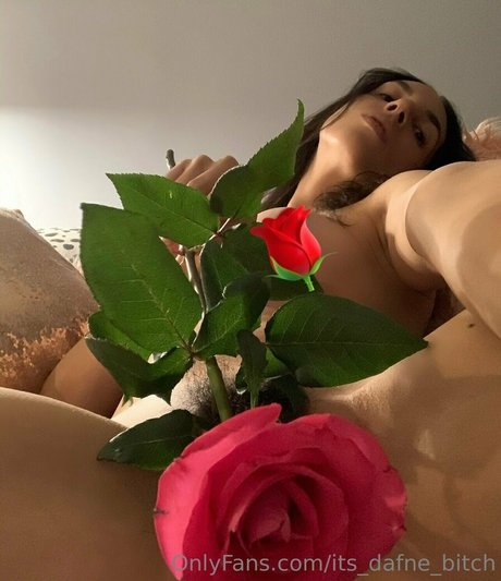 its dafne bitch top nacktheit galerie