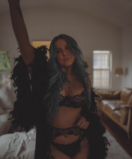 Emlyn hd sex galerien