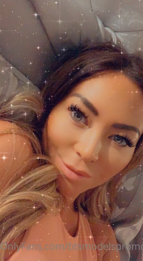 amodelslife nackt perfekte foto