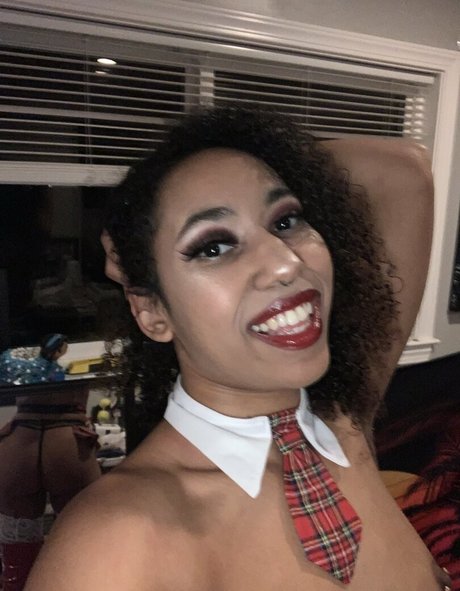 goddessmostwanted kostenlose akt galerien