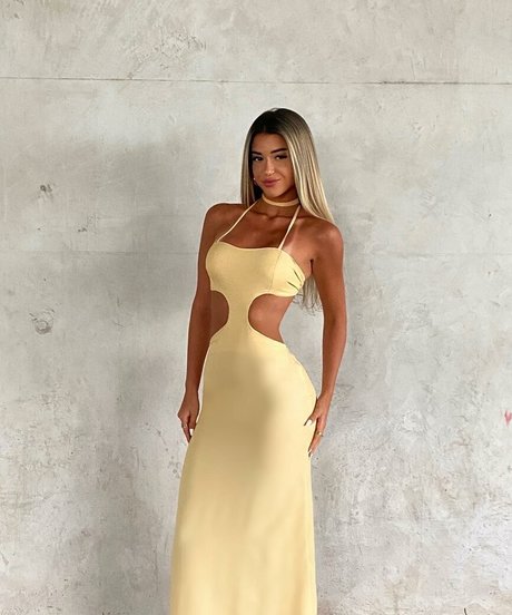 Pietra Cupello hübsche nacktheit archiv