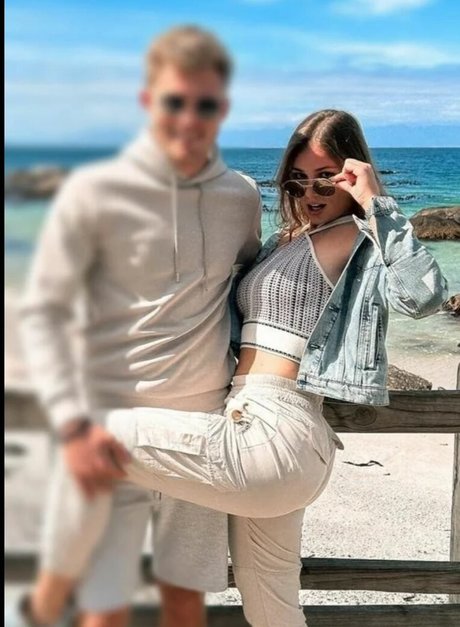 emo-schlampe onlyfans nackt pornographische foto