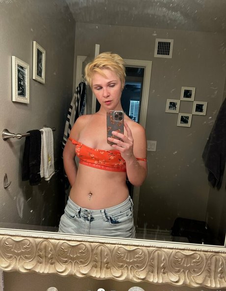 cherryfoxjk nacktheit pornografische bild