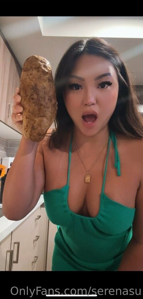 serenasu exklusive kunst fotos