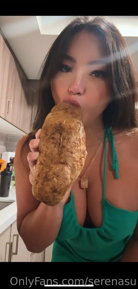 serenasu schauspielerin erwachsene fotos