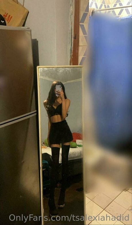 bellaahadid porno nackten bild