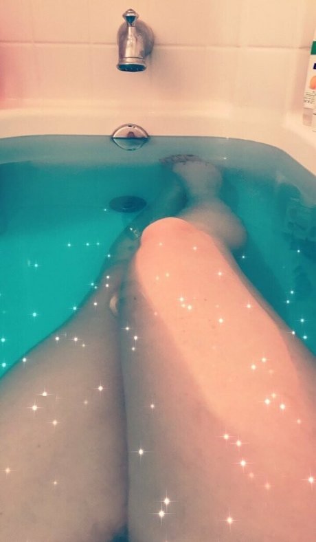 blueeyesbombshell model erotische bilder