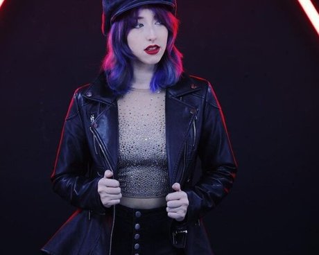 Melody Cristea porno heiße foto