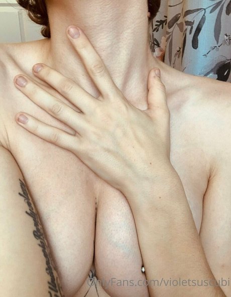 violetsuccubi top heiße fotos