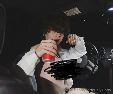 ebony summer onlyfans freie kunst archiv