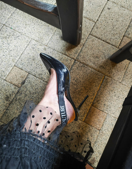 only fancy feet xxx sexy bilder