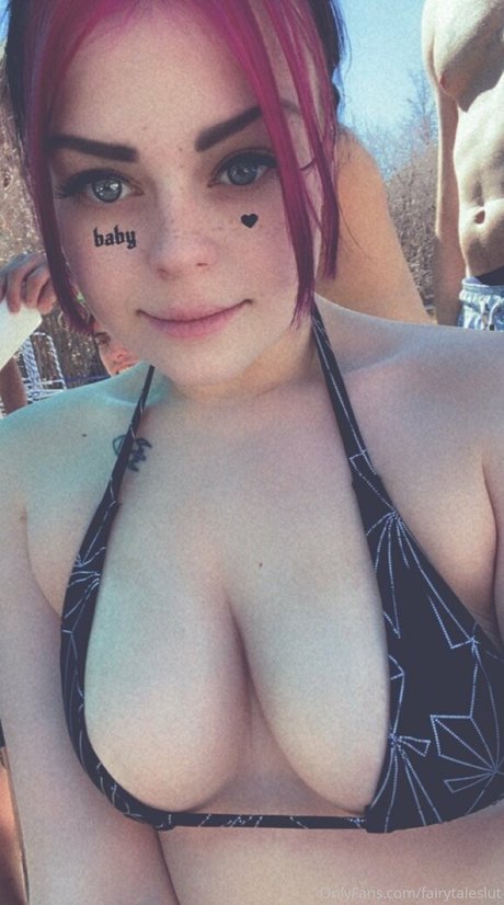 ravebbyjade nacktheit galerien