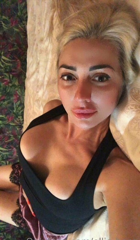 ellis benz hübsche nackt foto