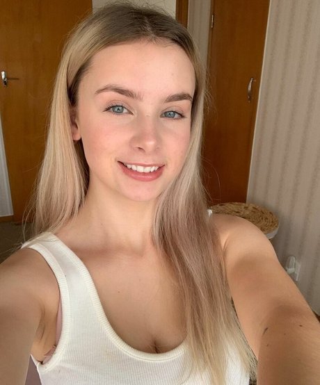 Aluca Jones erotische bilder