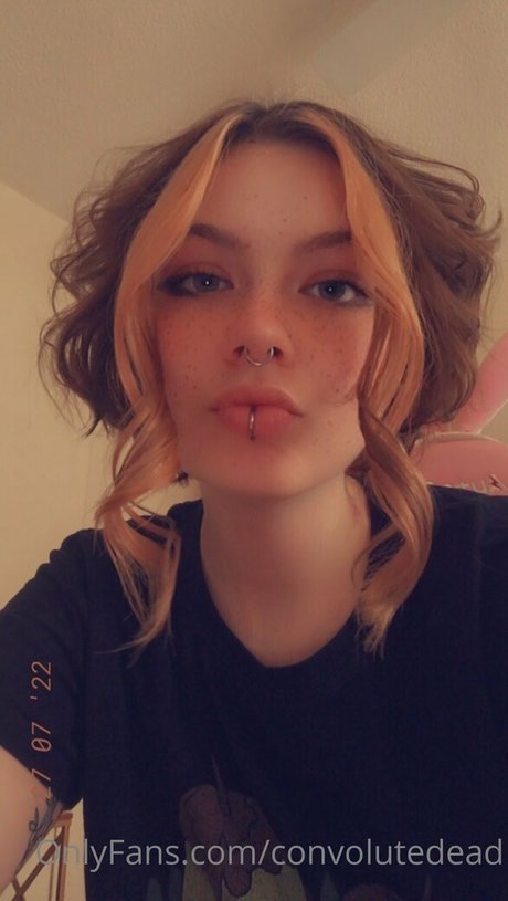 convolutedead perfekte nackt archiv