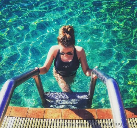 charming dora nacktheit freie fotos