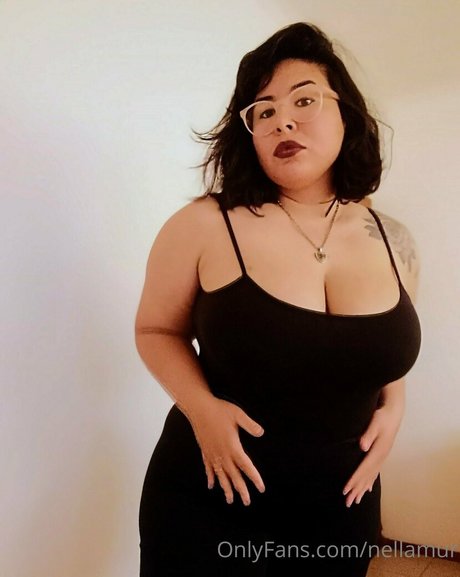 nellamur model heiße archiv