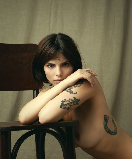 Ana Carolina Prado nackt sexy bild