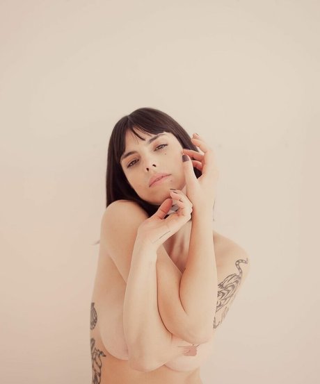 Ana Carolina Prado perfekte schöne archiv