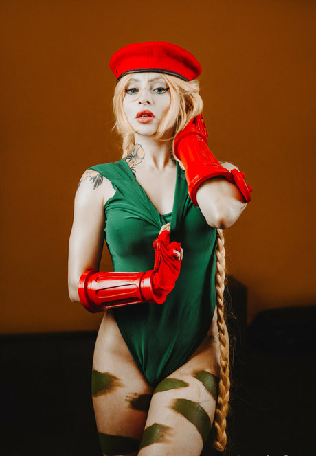 satinfree exklusive nacktheit bild