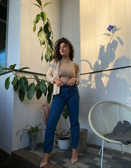 curlysueeee hübsche hd archiv