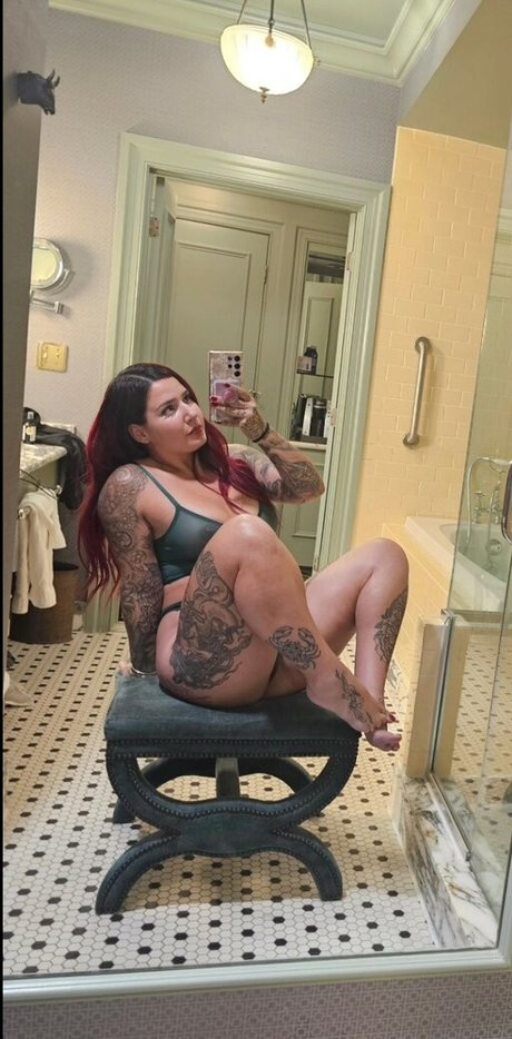 Caresse Simonaro nacktheit nette foto