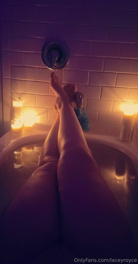 laceyroyce hd nackten bild