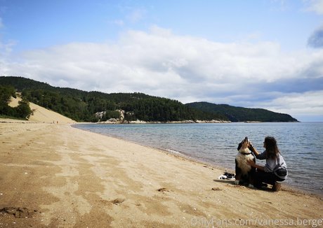 Vanessa Berge hübsche akt fotos