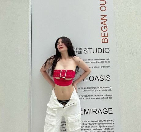 Pony pony1225 pornostar foto