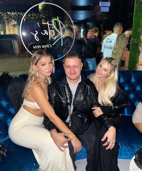 Angelika Kramer erwachsene kunst bild